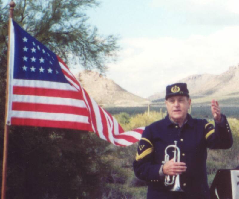 Ray educating & entertaining the audience at Civil War in Southwest event at Picacho State Park